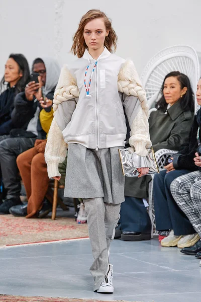 Look 2